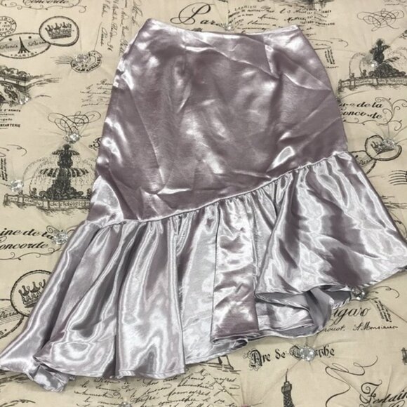 RO & DE Silver Asymmetrical Skirt Holiday - Picture 2 of 8
